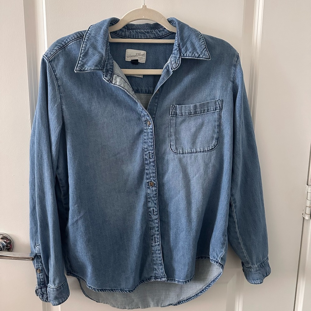 Universal Thread Button-Up Shirt